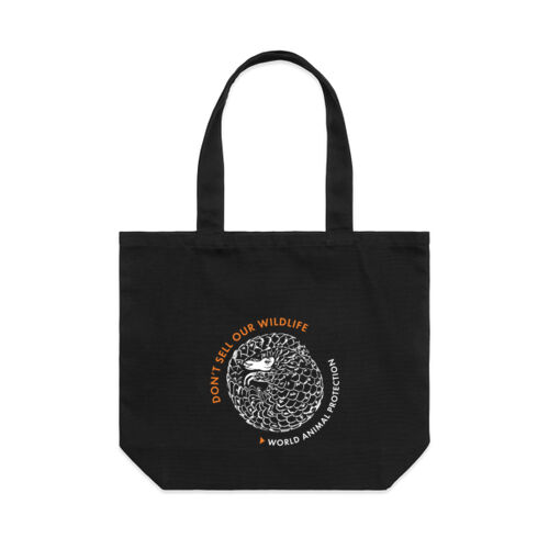 Shoulder tote bag: Pangolin: Don't Sell Our Wildlife Thumbnail